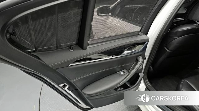 BMW 5 Series (G30) id 4309255 из Кореи 17