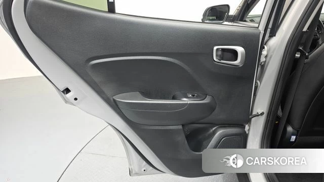 Hyundai Venue id 4244162 из Кореи 17