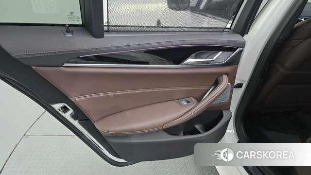 BMW 5 Series (G30) id 4501213 из Кореи 17