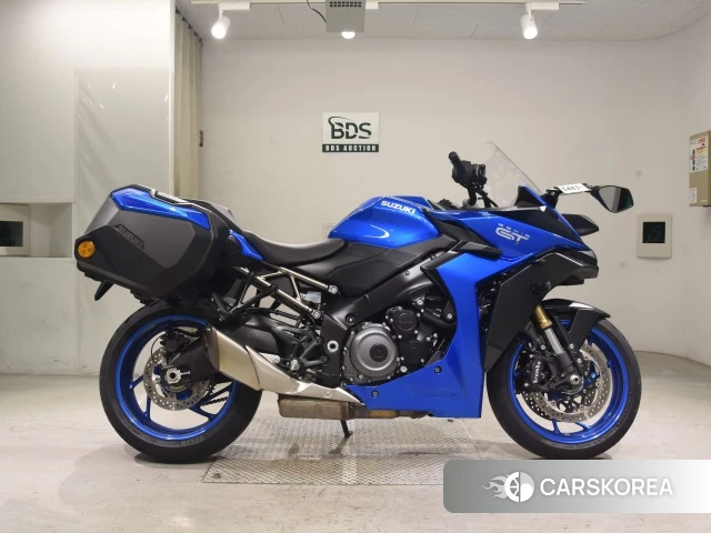 Проданный Suzuki GSX-S1000GT 2022 из Японии