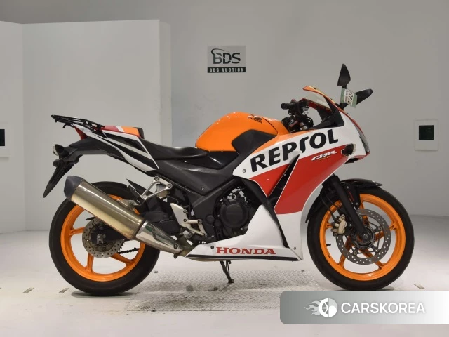 Проданный Honda CBR250R ABS 2015 из Японии, фото 2