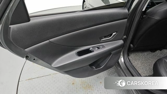 Hyundai Avante Hybrid (CN7) id 4535502 из Кореи 17
