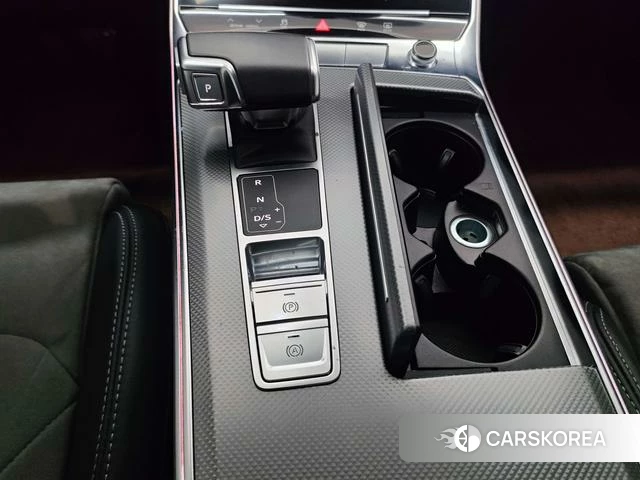 Audi A6L id 4290442 из Китая 17
