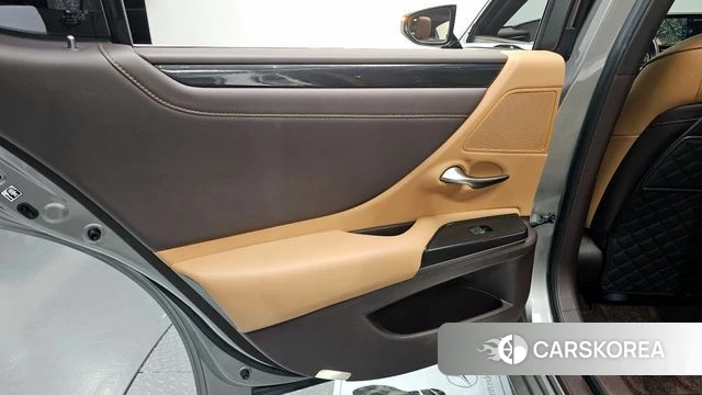 Lexus ES300h 7th generation id 4430283 из Кореи 17