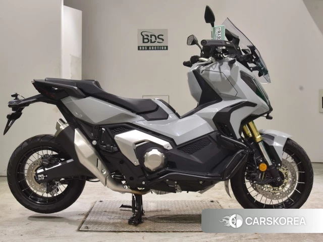 Проданный Honda X-ADV 750 2023 из Японии, фото 2