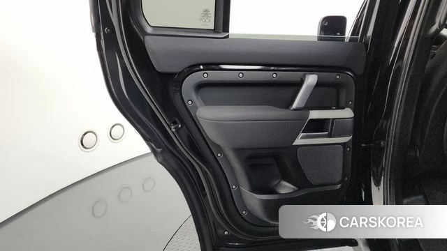 Land Rover Defender (L663) id 4434148 из Кореи 17