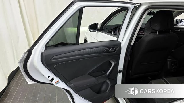 Volkswagen T-Roc id 4376790 из Кореи 17