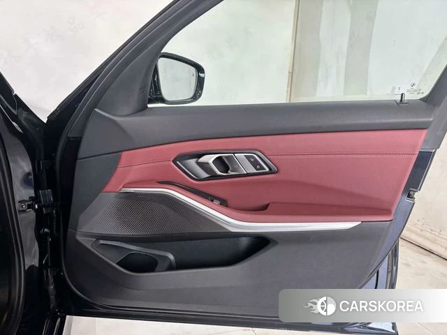 BMW 3 series id 4299463 из Китая 17