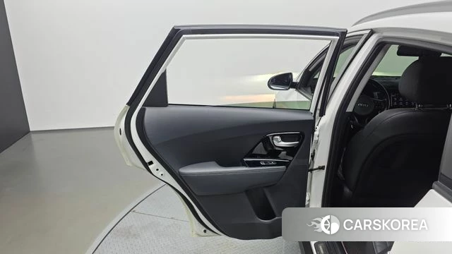 Kia Niro EV id 4856186 из Кореи 17