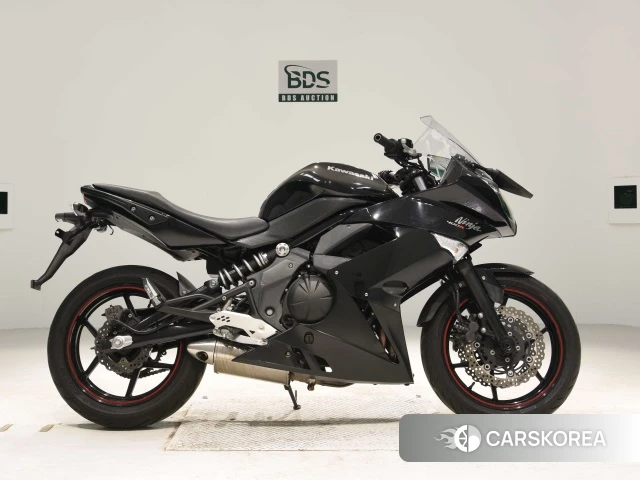 Проданный Kawasaki NINJA 400R 2011 из Японии, фото 2