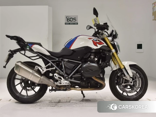 Проданный BMW R1200R 2016 из Японии