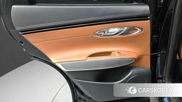 Genesis GV70 id 4432922 из Кореи 17