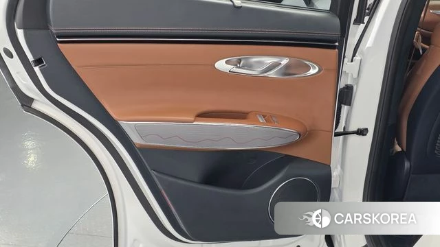 Genesis GV70 id 4720090 из Кореи 17