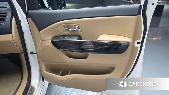 Kia The New Carnival id 4615135 из Кореи 17