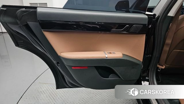 Hyundai Grandeur (GN7) id 4375332 из Кореи 17