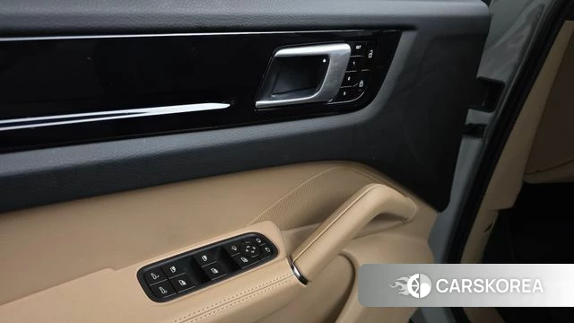 Porsche Cayenne (PO536) id 4389603 из Кореи 17