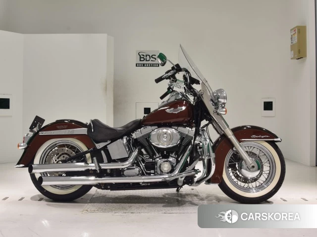 Проданный Harley-Davidson Softail Deluxe FLSTN1580 2011 из Японии