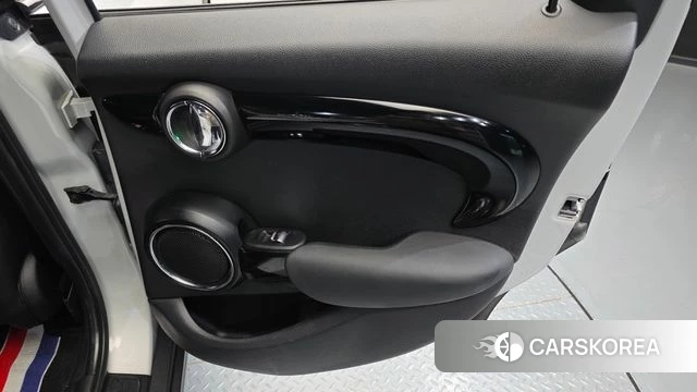 Mini Cooper id 4429830 из Кореи 17