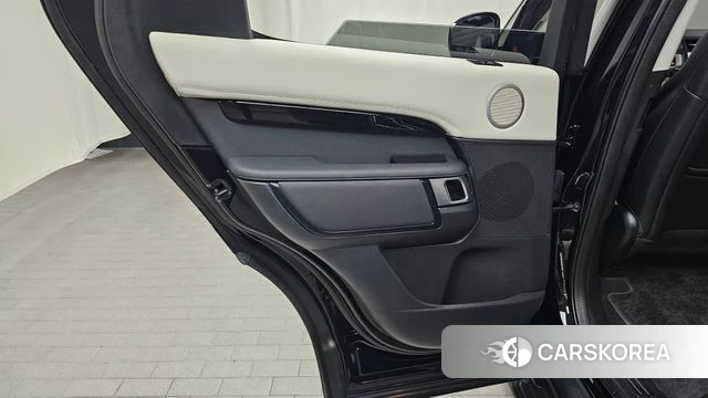 Land Rover Discovery 5 id 4539866 из Кореи 17