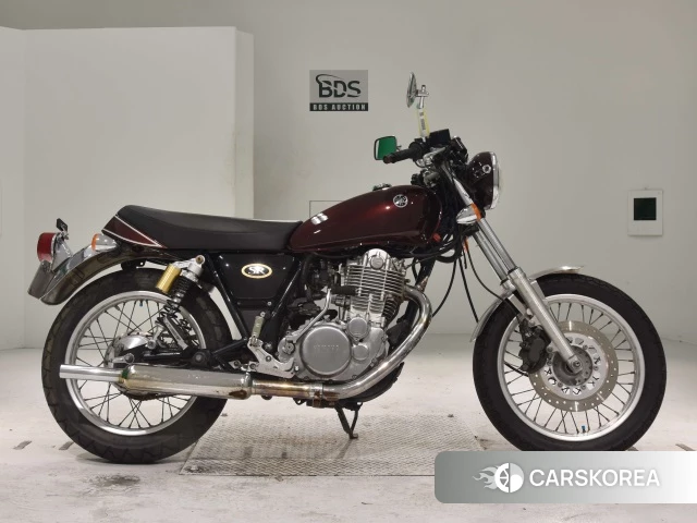 Проданный Yamaha SR 400 2014 из Японии
