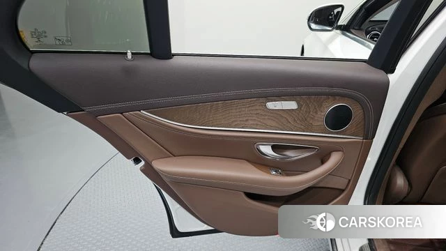 Mercedes-Benz E-Class W213 id 4525860 из Кореи 17