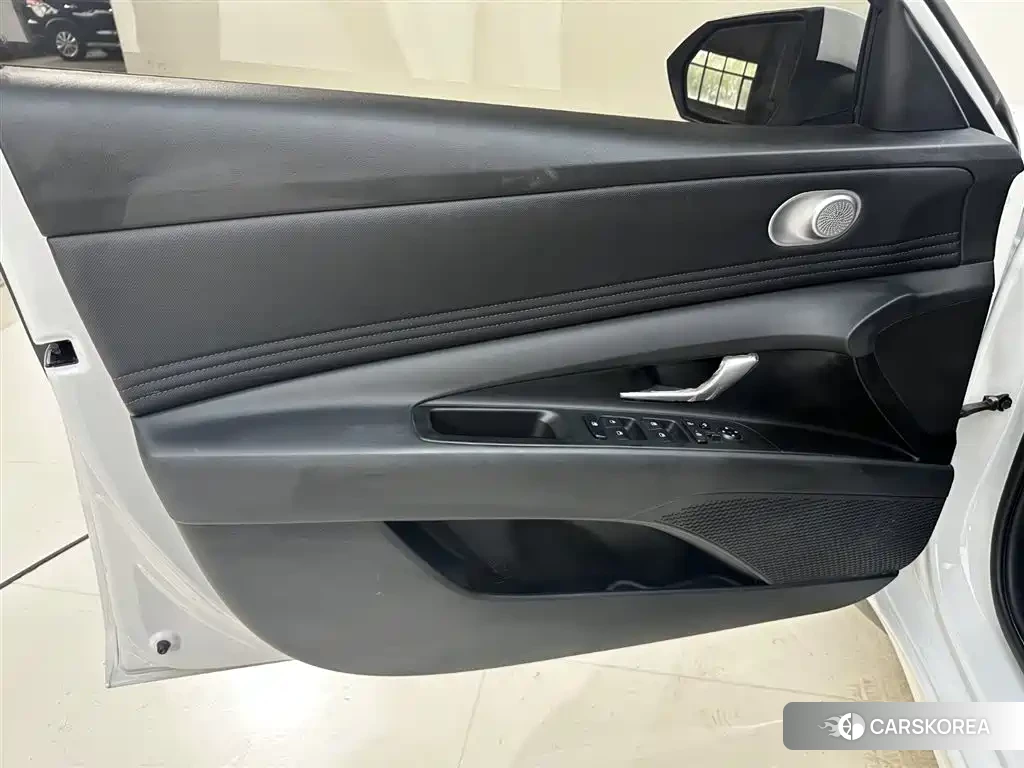 Hyundai Elantra id 4538800 из Китая 17