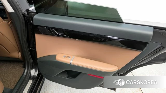 Hyundai Grandeur (GN7) id 4186033 из Кореи 17