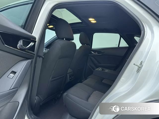 Mazda CX-4 id 4380511 из Китая 17