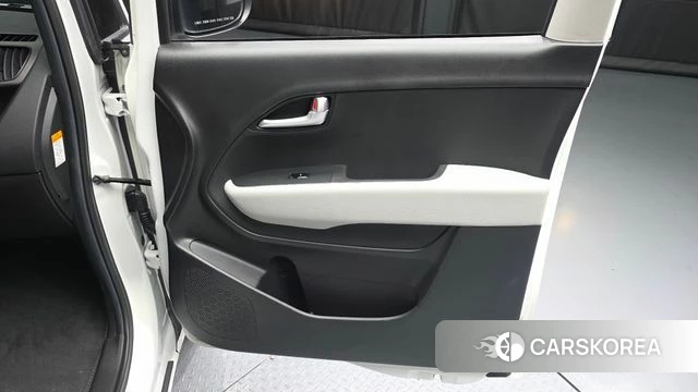 Kia The New Kia Ray EV id 4432938 из Кореи 17