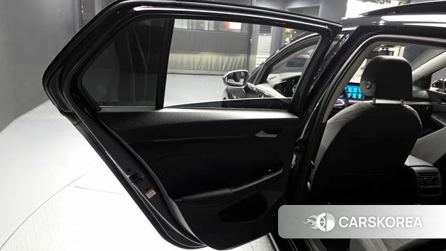 Volkswagen Golf 8th Generation id 4321869 из Кореи 17