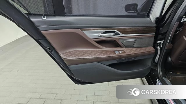 BMW 7 Series (G11) id 4652042 из Кореи 17