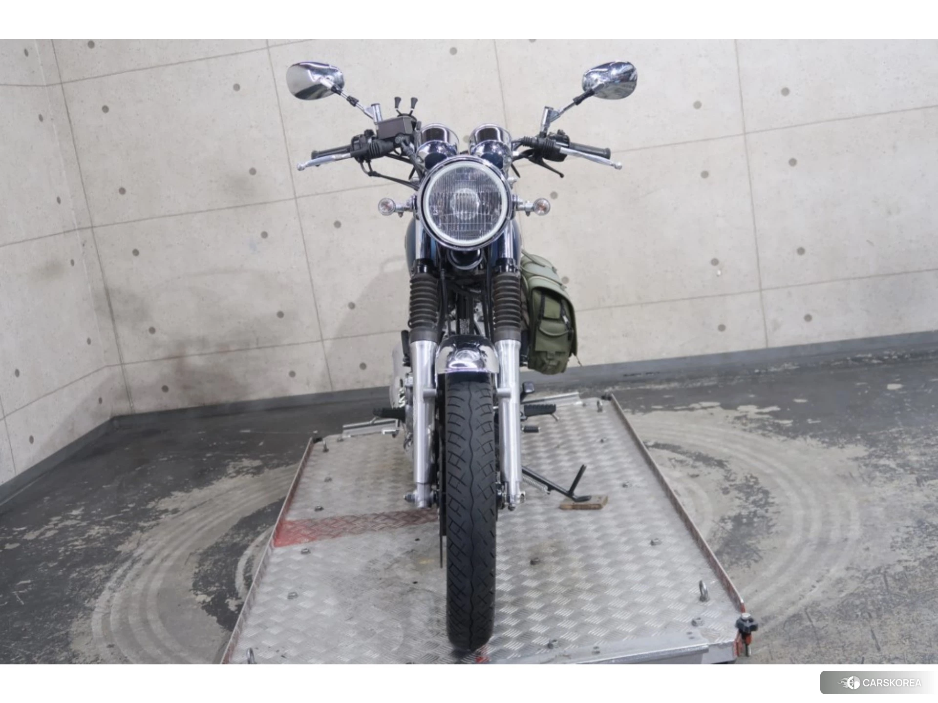 Yamaha SR 400 id 3946268 из Японии 17
