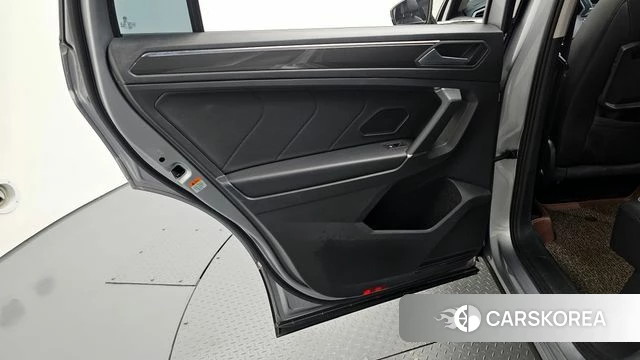 Volkswagen Tiguan Allspace id 4294143 из Кореи 17
