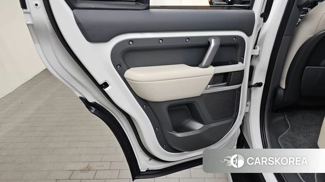 Land Rover Defender (L663) id 4549689 из Кореи 17
