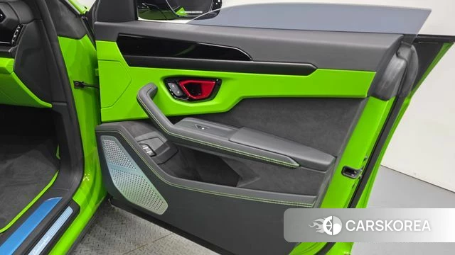 Lamborghini Urus id 4387833 из Кореи 17