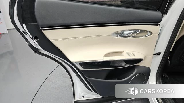 Genesis GV70 id 4401965 из Кореи 17