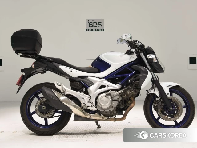 Проданный Suzuki GLADIUS 400 2011 из Японии, фото 2