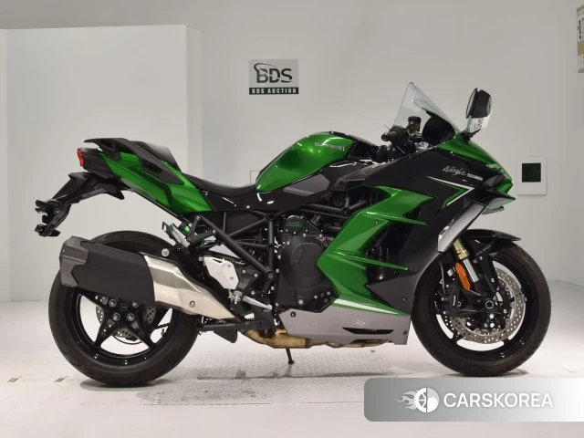 Проданный Kawasaki NINJA H2 SX 2023 из Японии