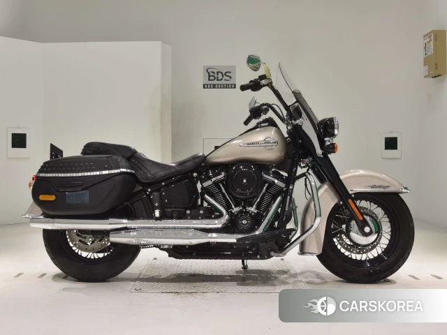 Проданный Harley-Davidson Softail Heritage Classic FLHC1750 2018 из Японии, фото 2