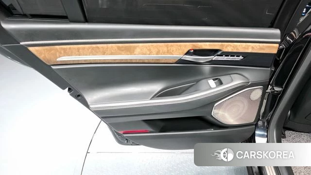 Genesis G90 id 4268998 из Кореи 17