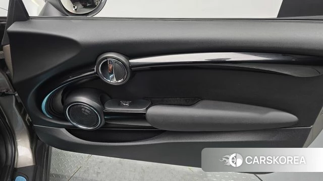 Mini Cooper S Convertible id 4305100 из Кореи 17