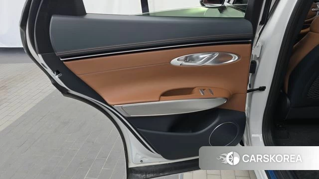 Genesis GV70 id 4880447 из Кореи 17