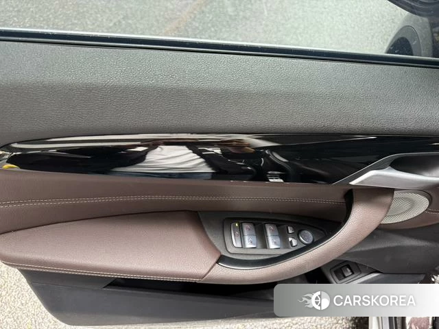 BMW X1 id 4380392 из Китая 17