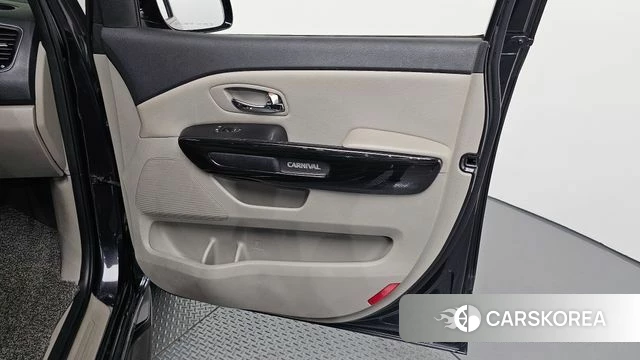 Kia The New Carnival id 4520670 из Кореи 17