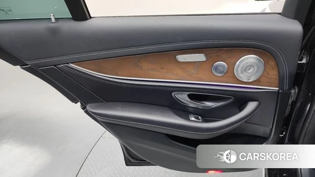 Mercedes-Benz E-Class W213 id 4770492 из Кореи 17