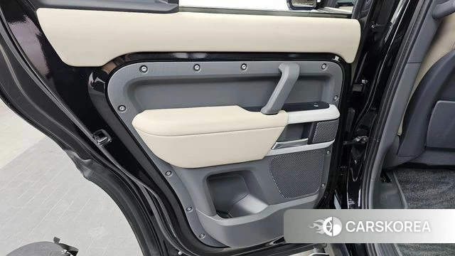Land Rover Defender (L663) id 4250463 из Кореи 17