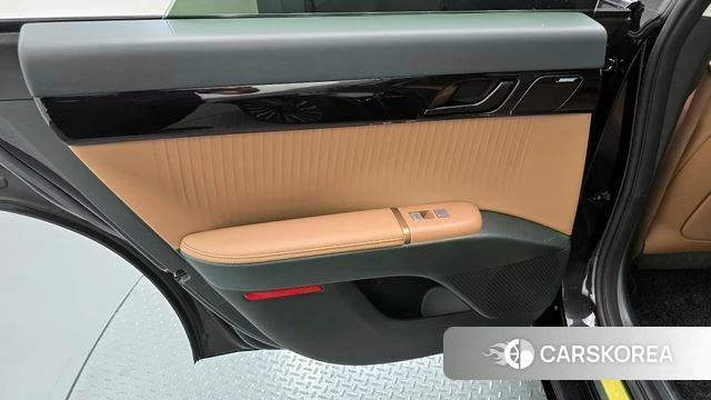 Hyundai Grandeur Hybrid (GN7) id 4400740 из Кореи 17