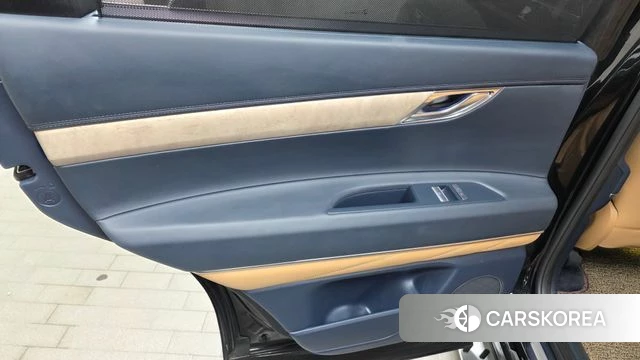Genesis GV80 id 4500170 из Кореи 17