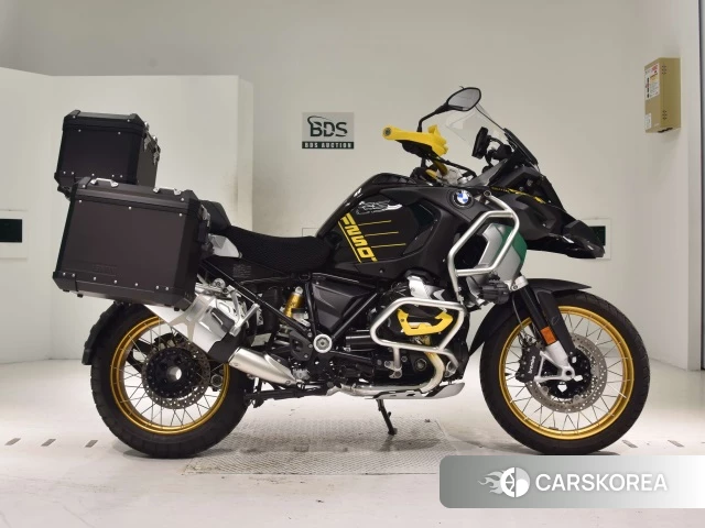 Проданный BMW R1250GS ADVENTURE 2022 из Японии