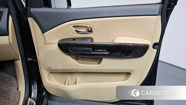 Kia The New Carnival id 4318109 из Кореи 17